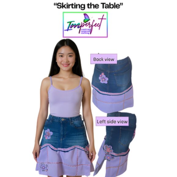 Upcycled denim skirt with purple appliques - Picture 1 of 2